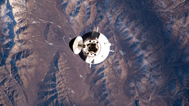 Ax-3 SpaceX Dragon Freedom Spacecraft Approaches Space Station - Microgravity Masters: Expedition 70 And Ax-3 Crews Working Together On Space Station