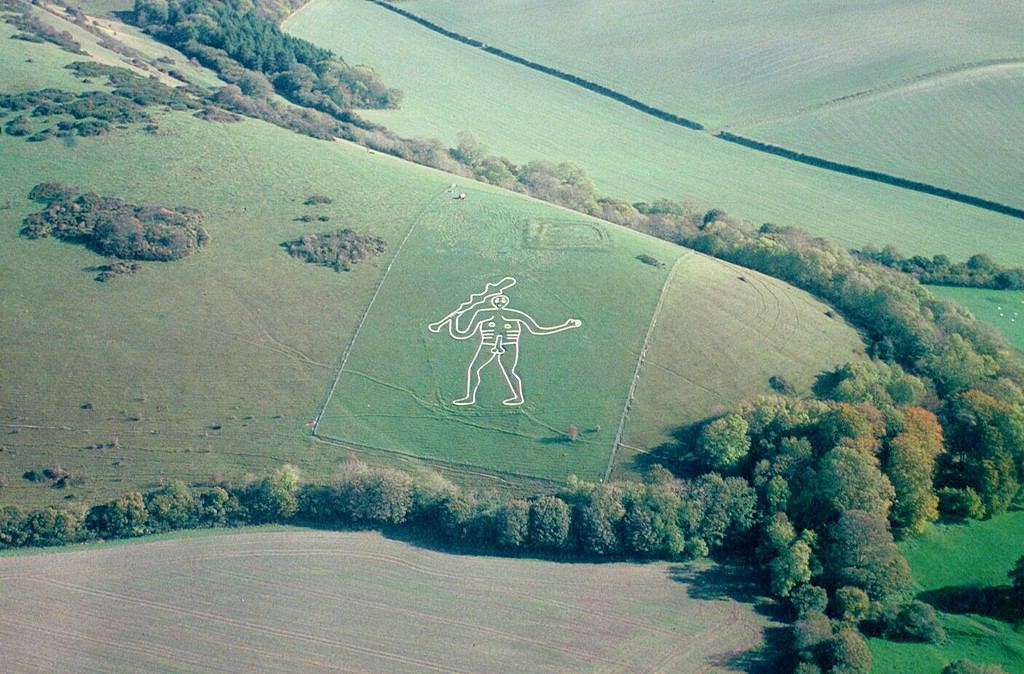Aerial view of the Cerne giant in Dorset, England. - The Cerne Abbas Giant May Be Hercules — And Medieval Troops Used To Rally Around It