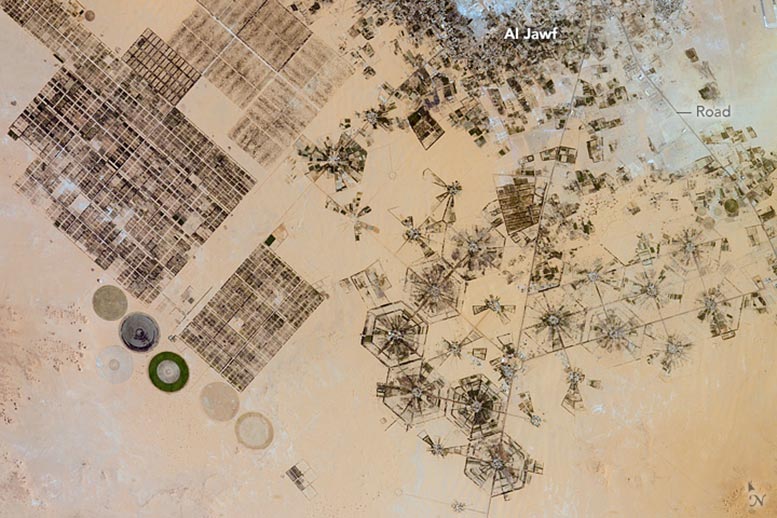 Al Jawf From Space Station Annotated - Water Beneath The Sand – One Of The Largest Irrigation Projects In The World