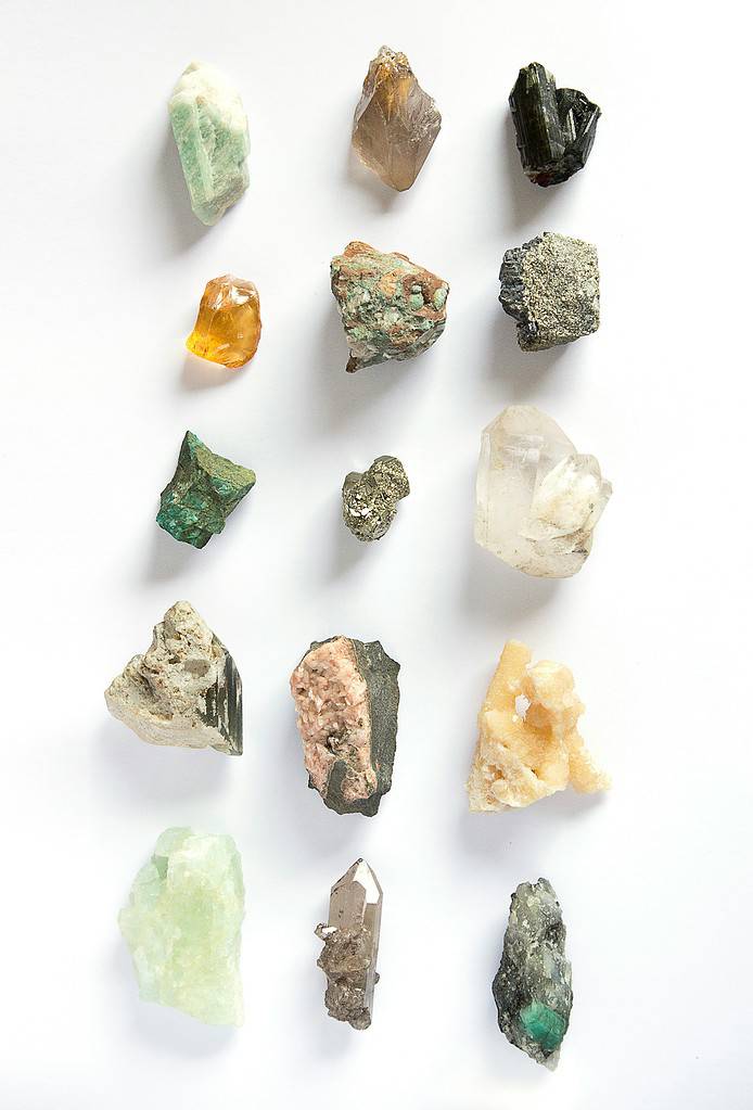 different minerals and crystals - How To Collect Rocks — The Comprehensive Guide For The Amateur Geologist