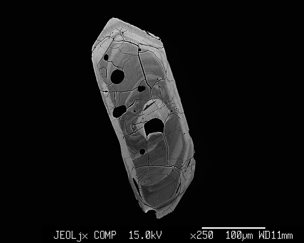 zircon crystal fragment - Scandinavia Was Born From Greenland — 250 Million Years Earlier Than We Thought
