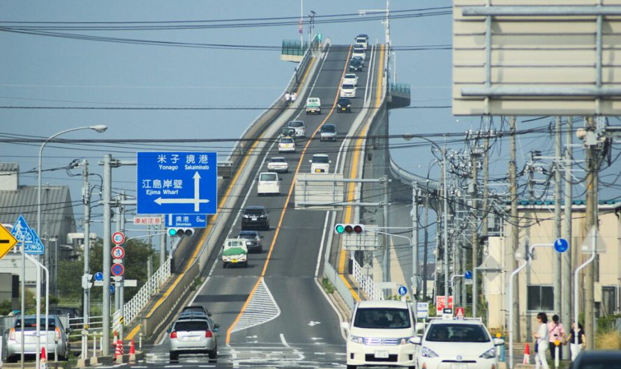 The Rollercoaster Bridge — why Eshima Ohashi is so steep and so impressive