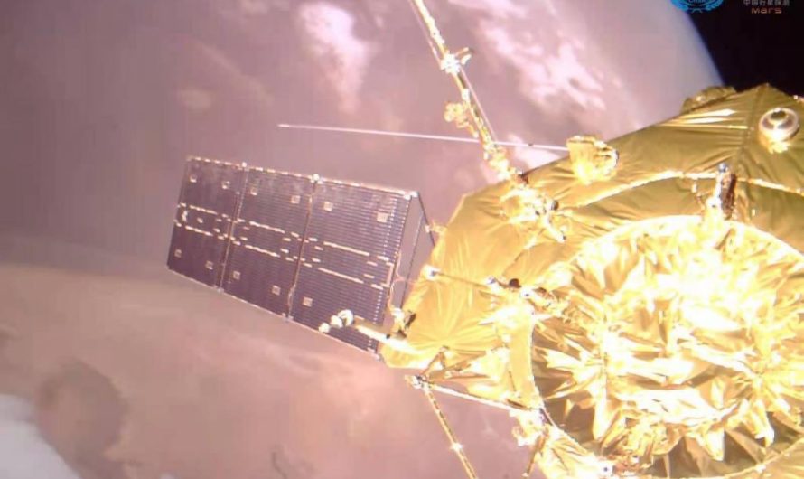 China’s Tianwen-1 Spacecraft Took a Selfie Using a Tiny, Secondary Spacecraft